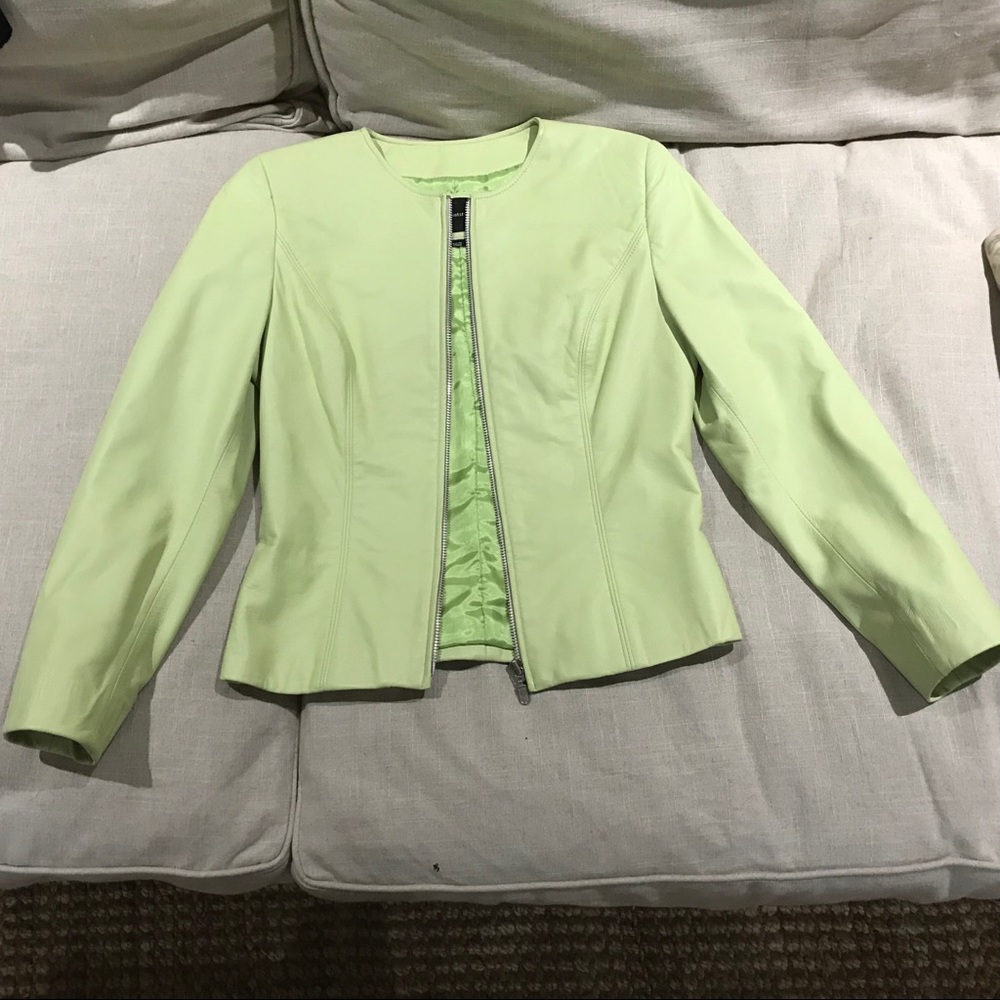 Identify leather jacket size 4